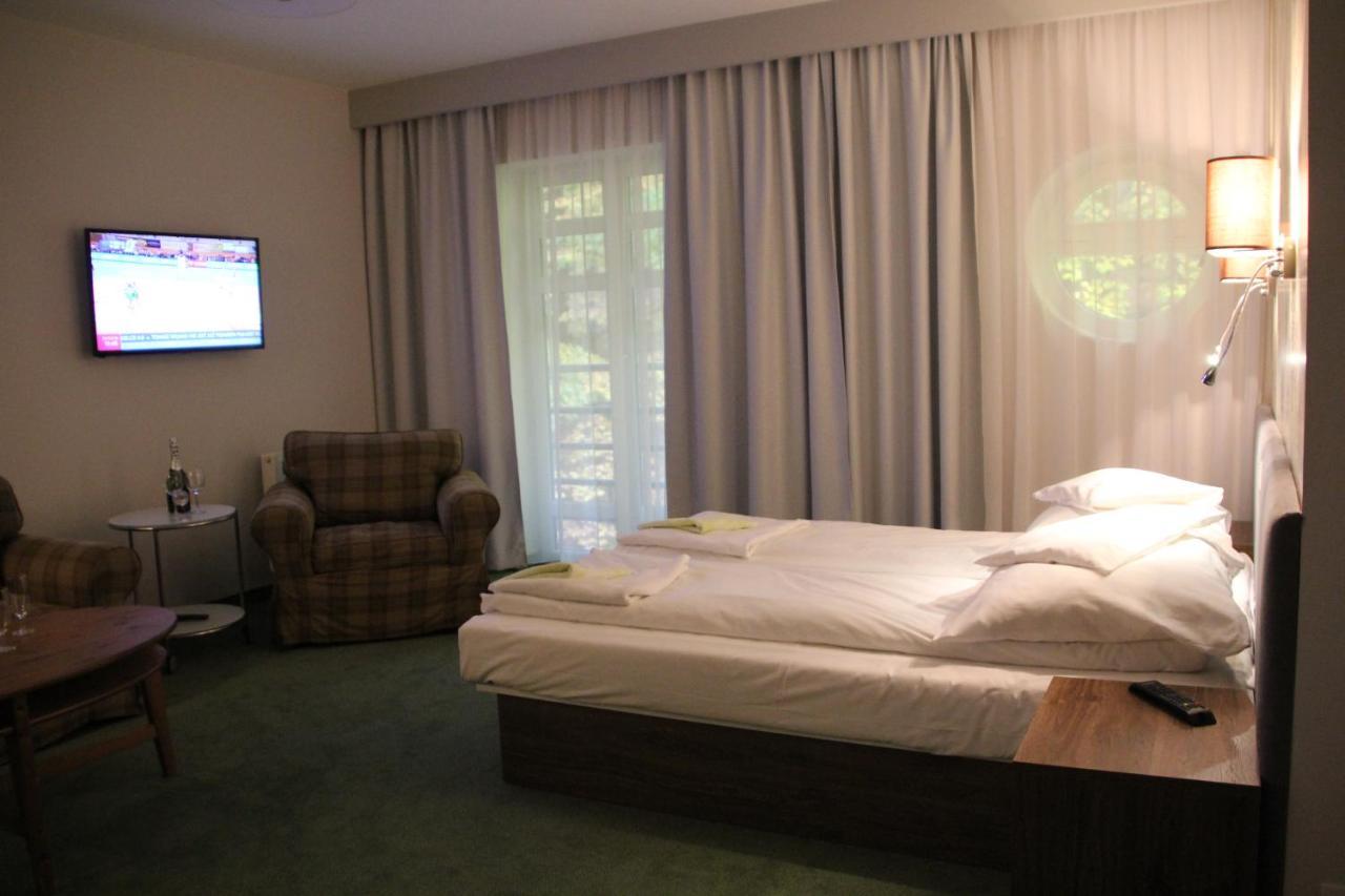 Hotel Lesny Сопот Экстерьер фото